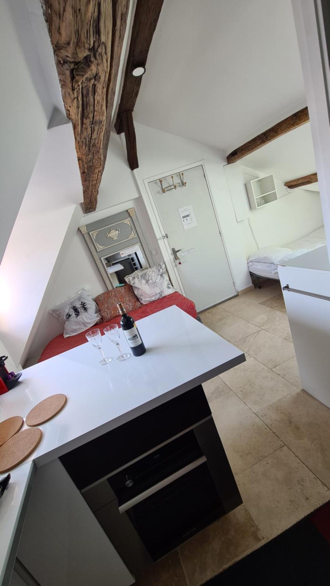 Appartement Coeur De Paris Avec Vue Sur Les Toits Екстер'єр фото